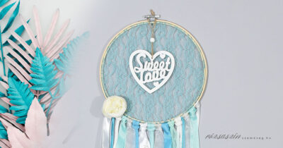 türkizkék álomfogó csipkével